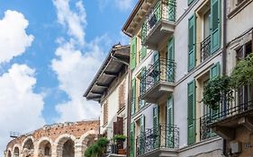 Residenza Wega - Luxury Apartments Verona